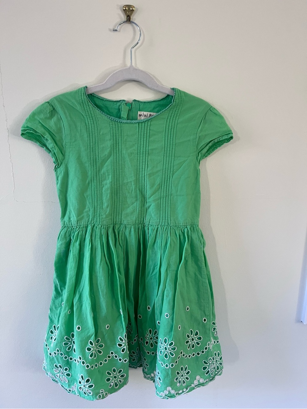 Mini Boden | Green Embroidered Dress | 7-8